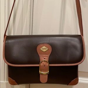 Isanti crossbody bag
